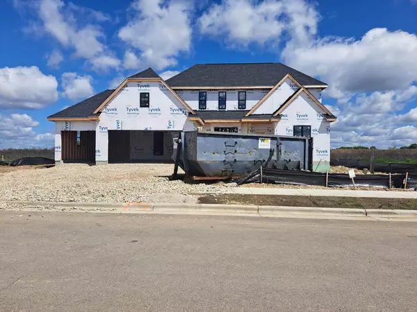 1244 Violet STREET, Oconomowoc, WI 53066