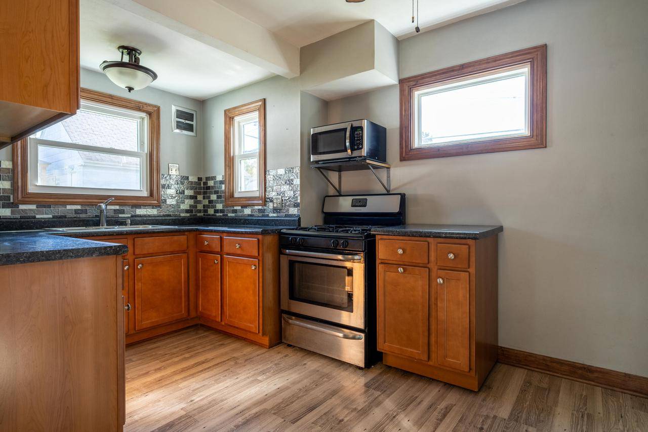 West Allis, WI 53227,3054 S 96th STREET