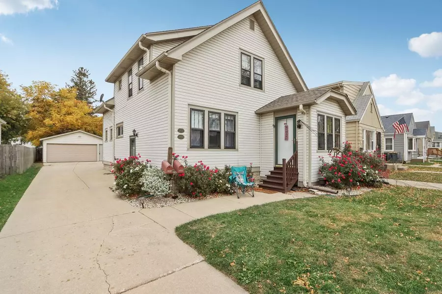 2449 S 68th STREET, West Allis, WI 53219