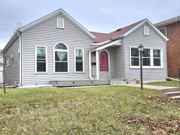 2131 Main STREET, La Crosse, WI 54601