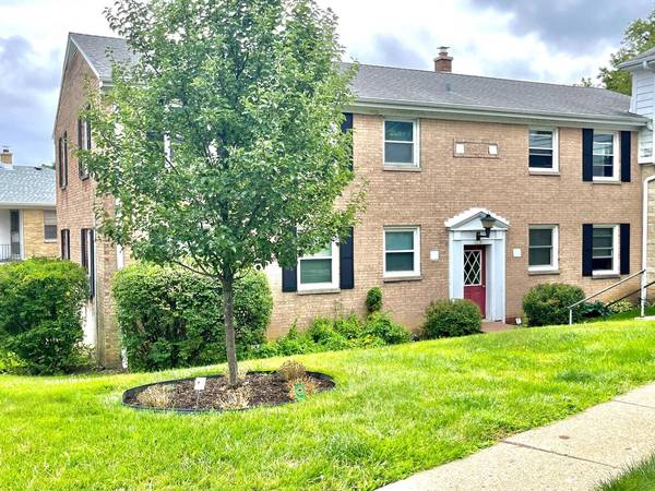 1239 E Randolph COURT #D, Milwaukee, WI 53212