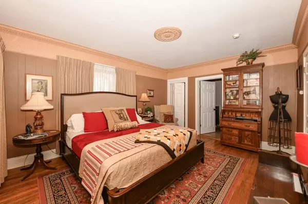 Lake Geneva, WI 53147,421 Madison STREET