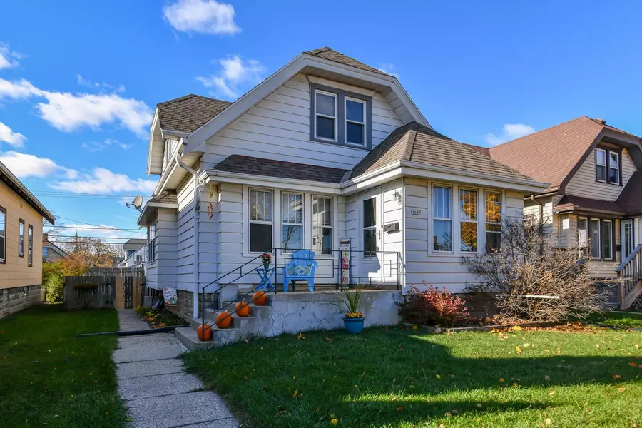 1661 S 55th STREET, West Milwaukee, WI 53214