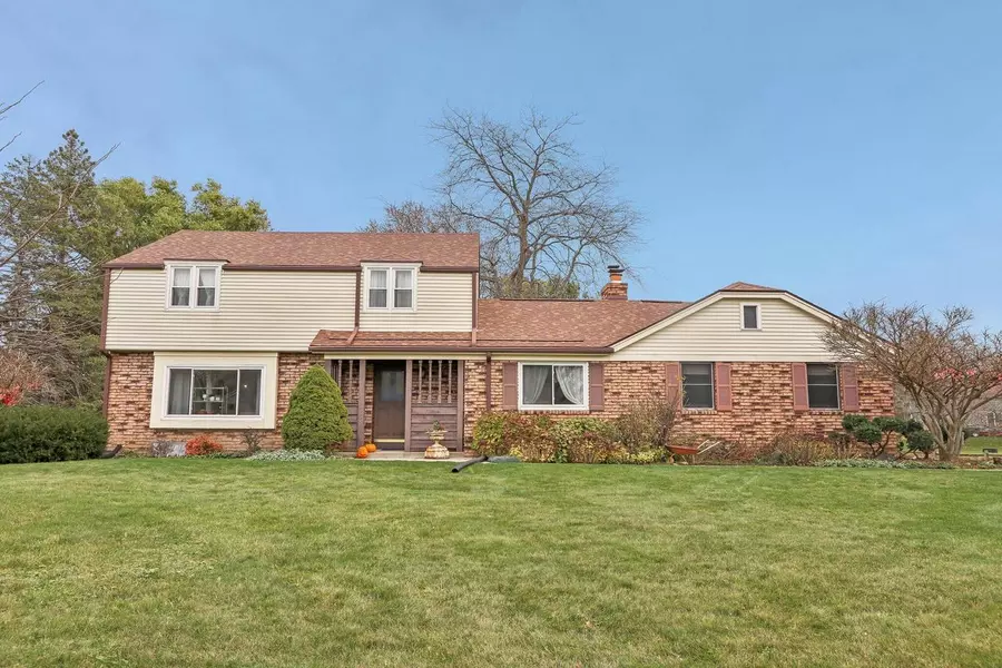 3127 Red Berry ROAD, Racine, WI 53406