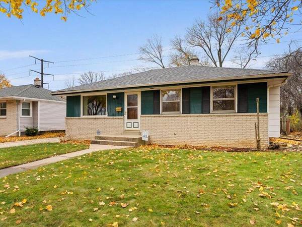 6923 N 67th STREET, Milwaukee, WI 53223