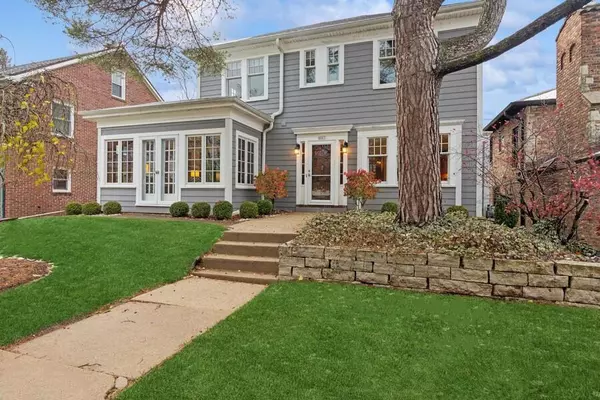 4407 N Maryland AVENUE, Shorewood, WI 53211