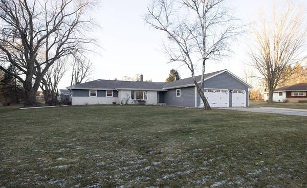 1622 Sharon LANE, Grafton, WI 53024