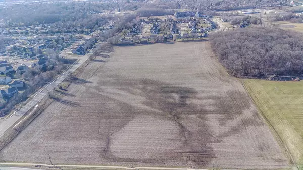 1130 S RIVER ROAD, West Bend, WI 53095