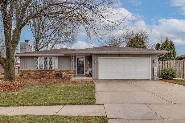 1813 Carmen AVENUE, Sheboygan, WI 53081