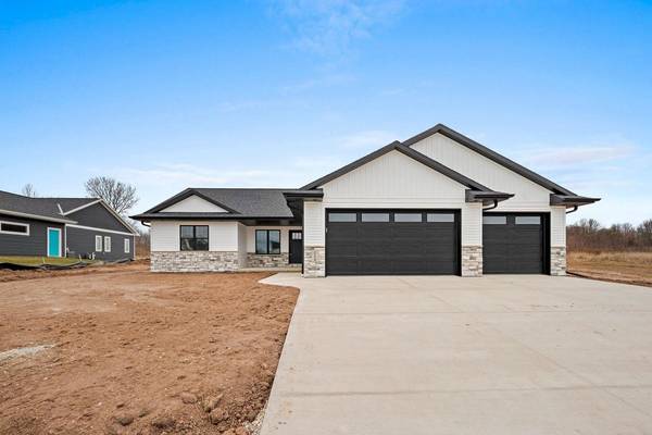 3129 Sandy Ridge DRIVE, Two Rivers, WI 54241