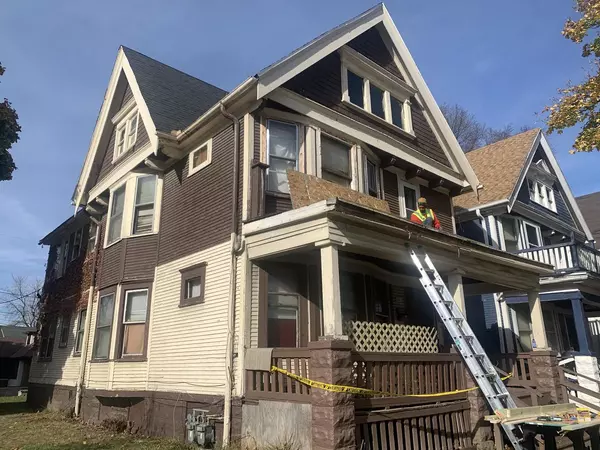 3401 N 24th STREET #3403, Milwaukee, WI 53206