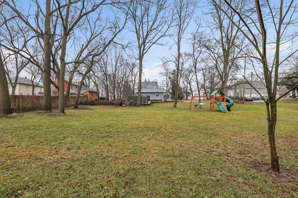 East Troy, WI 53120,2989 Main STREET