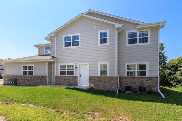 460 Quiet Meadow LANE #C, Johnson Creek, WI 53038