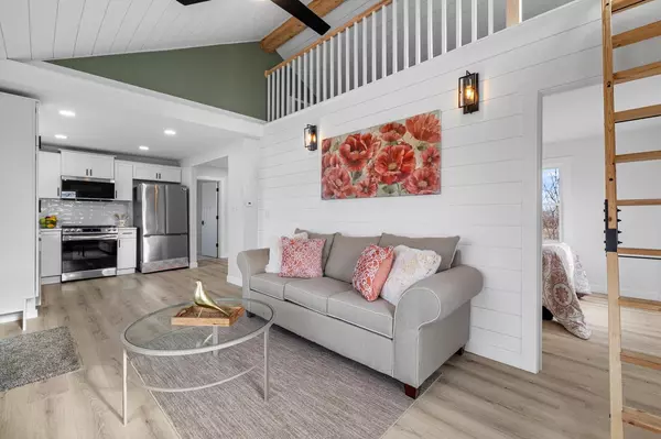 24321 Peninsula DRIVE, Kansasville, WI 53139