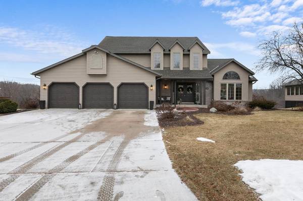 714 South Hills DRIVE, Plymouth, WI 53073