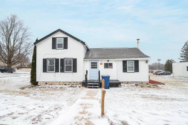 207 Lake STREET, Cascade, WI 53011