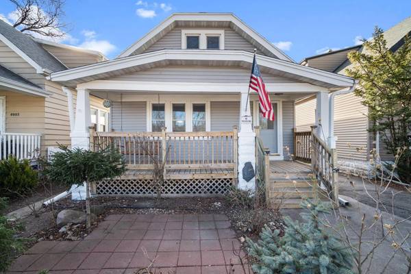 6907 Harvey AVENUE, Wauwatosa, WI 53213