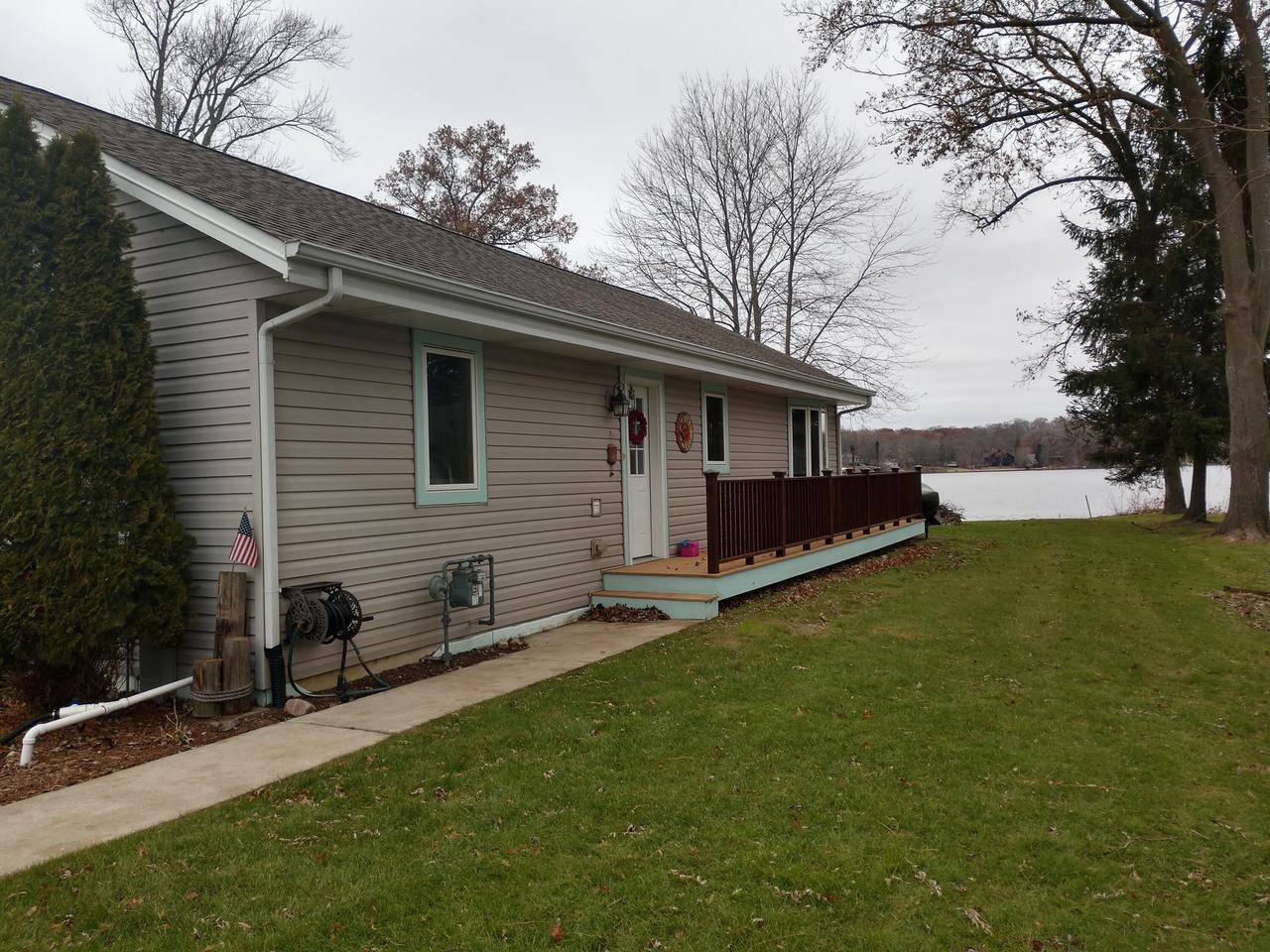East Troy, WI 53120,W1006 Shorewood DRIVE