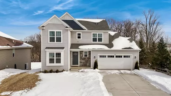 642 Yellowstone DRIVE, Hartford, WI 53027