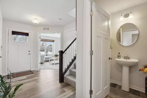 Hartford, WI 53027,642 Yellowstone DRIVE