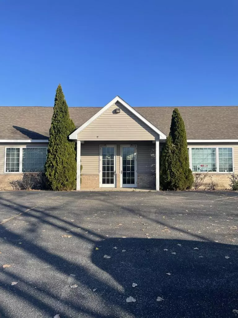 Genoa City, WI 53128,112 Elizabeth LANE #B