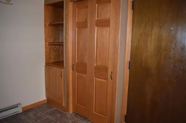 Franklin, WI 53132,10464 W Whitnall Edge DRIVE #101