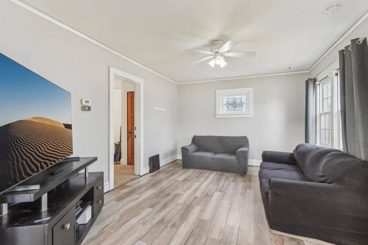 Brown Deer, WI 53209,3943 W Parkland AVENUE