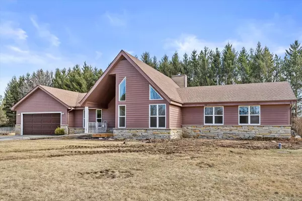 N68W33690 County Road K, Oconomowoc, WI 53066