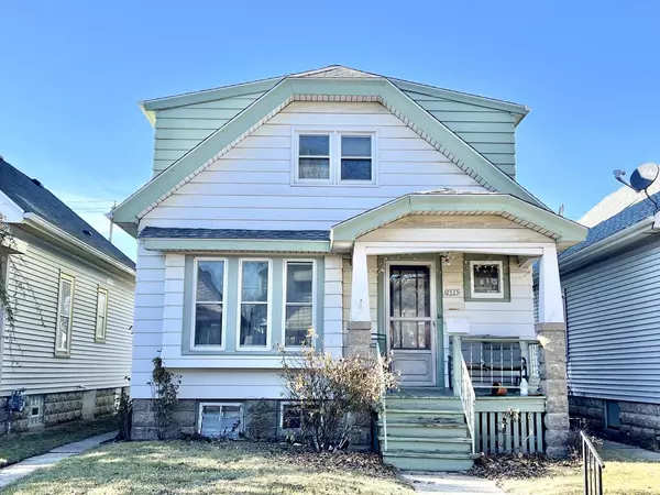 2925 S 7th STREET, Milwaukee, WI 53215