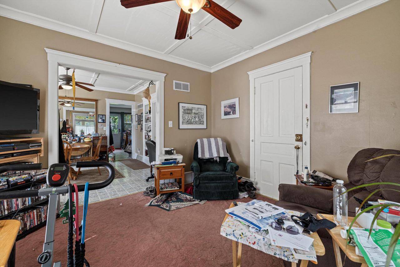 Lake Geneva, WI 53147,721 North STREET