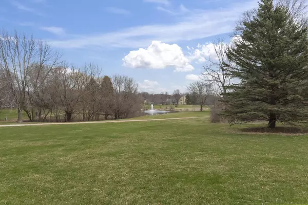 Pewaukee, WI 53072,W237N3188 Littlefield COURT