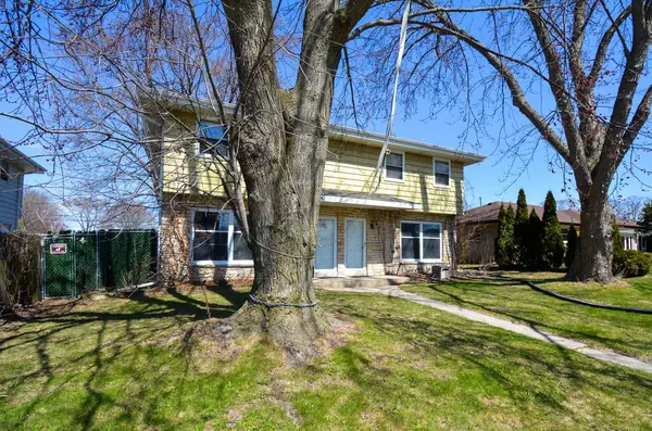 South Milwaukee, WI 53172,814 Blake AVENUE