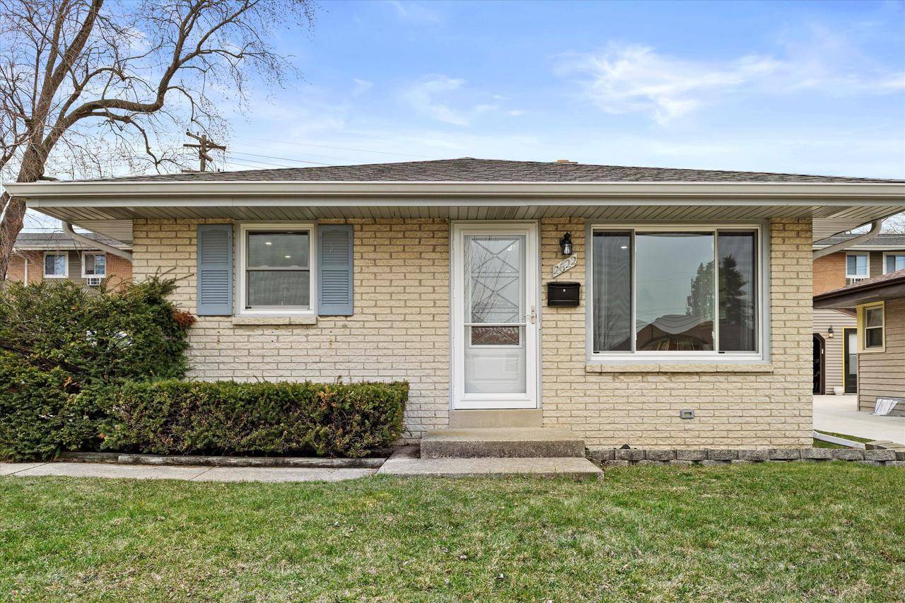 2622 Loraine AVENUE, Racine, WI 53404