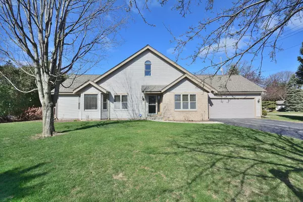 6787 N Melissa COURT #9, Glendale, WI 53209