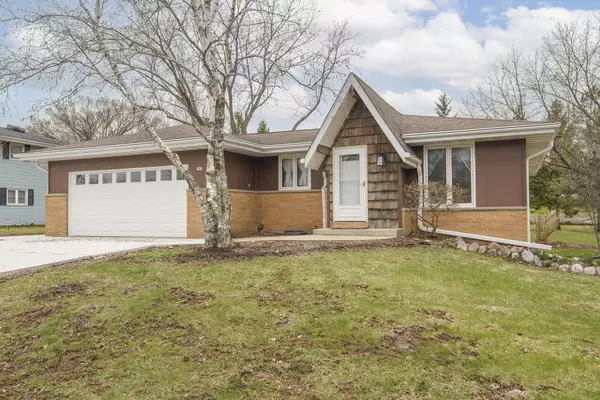 705 Summit STREET, Hartford, WI 53027