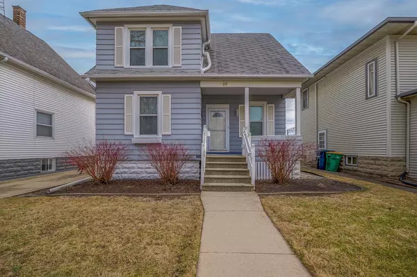 24 E Cotton STREET, Fond Du Lac, WI 54935