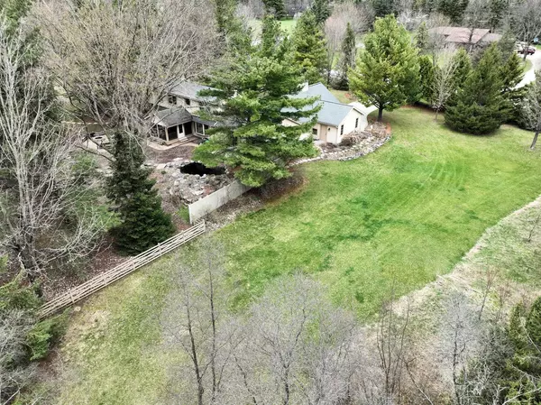 Dousman, WI 53118,S47W36105 Meadows DRIVE