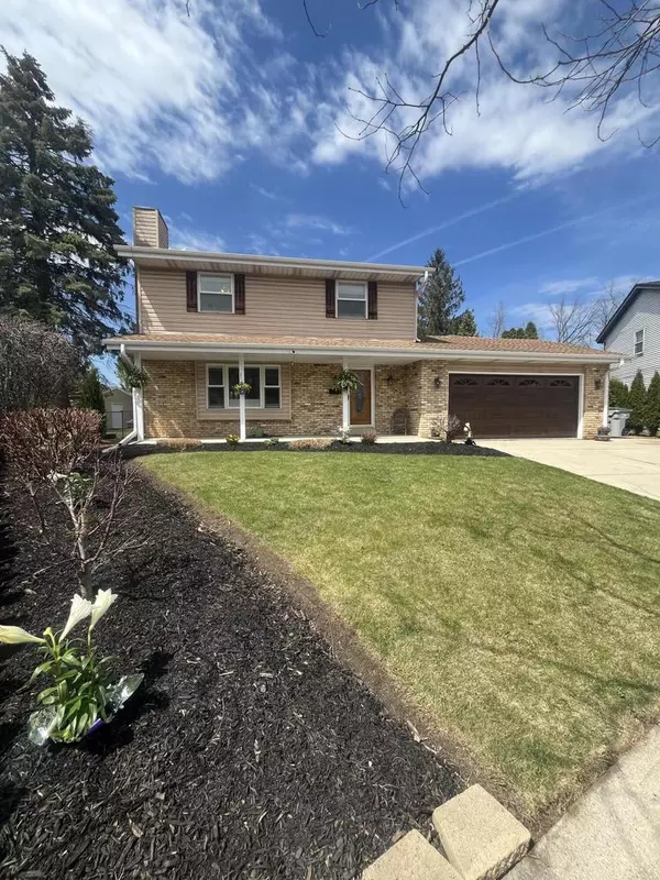 9852 W Tripoli AVENUE, Milwaukee, WI 53228