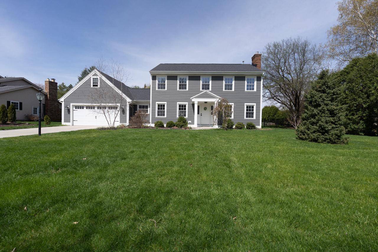5641 Grove TERRACE, Greendale, WI 53129