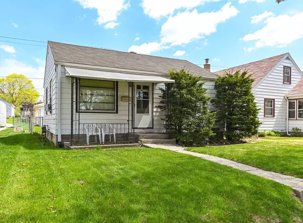 3350 S 26th STREET, Milwaukee, WI 53215