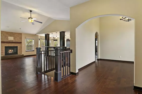 Bristol, WI 53104,8695 Chaucer CIRCLE E