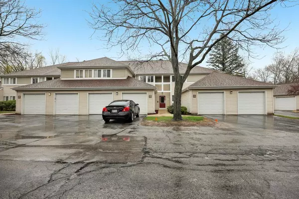 783 W Puetz ROAD, Oak Creek, WI 53154