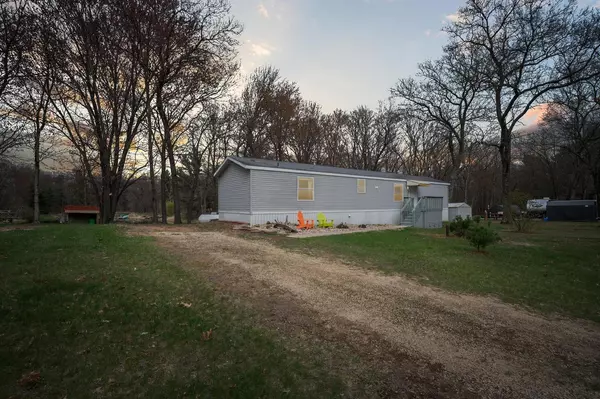 Oxford, WI 53952,286 Ember COURT