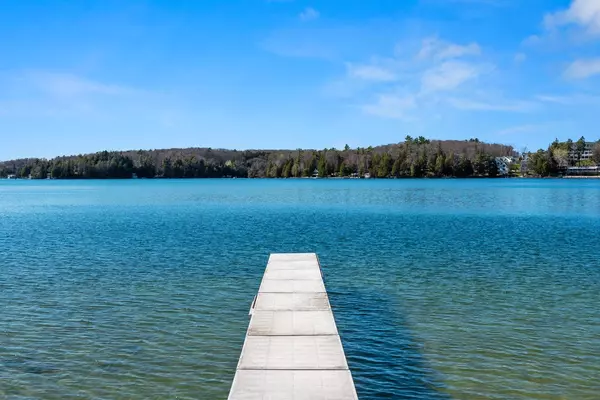 519 Sharpes DRIVE, Elkhart Lake, WI 53020