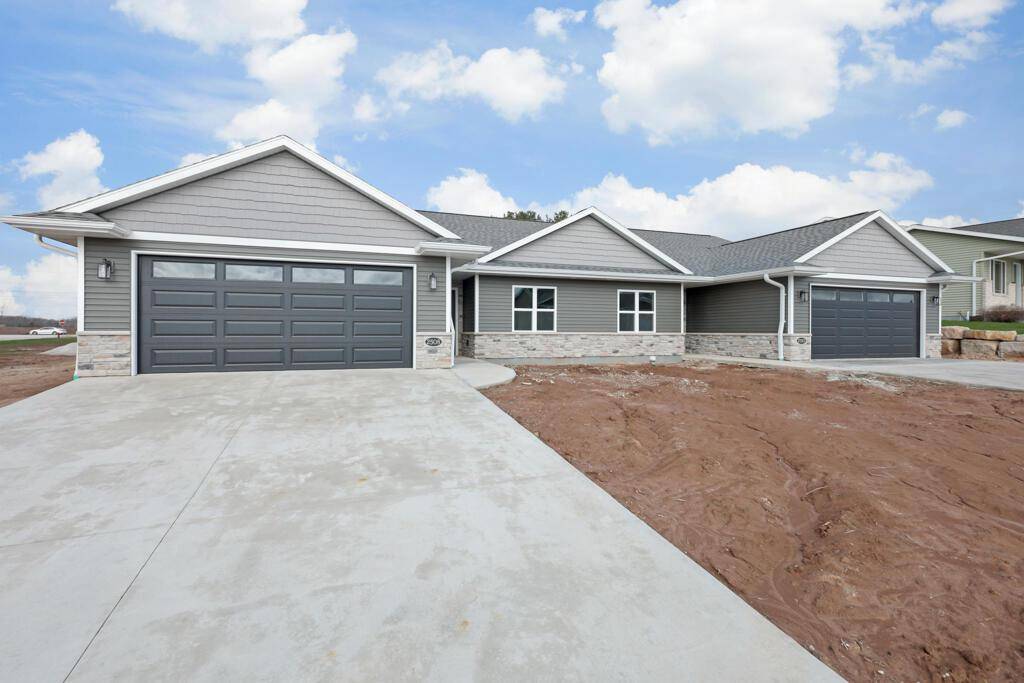 2508 Stoney Brook COURT, Manitowoc, WI 54220