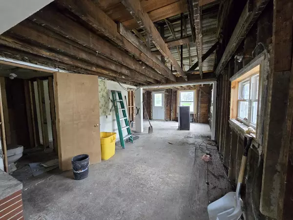 Oconomowoc, WI 53066,214 E Jefferson STREET