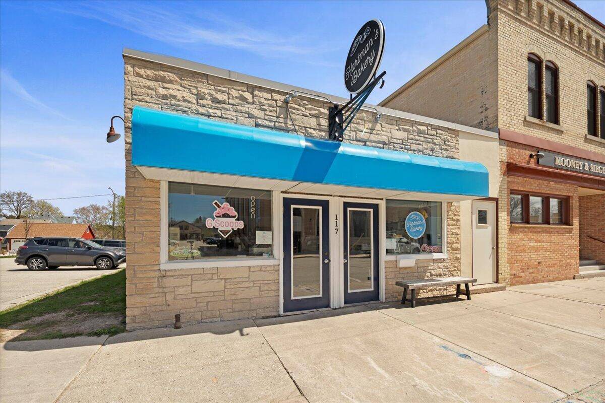 117 Division STREET, Plymouth, WI 53073
