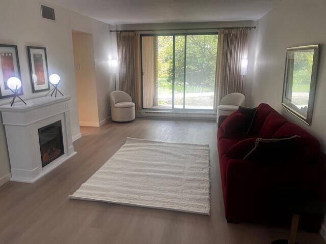 425 W Willow COURT #141, Fox Point, WI 53217