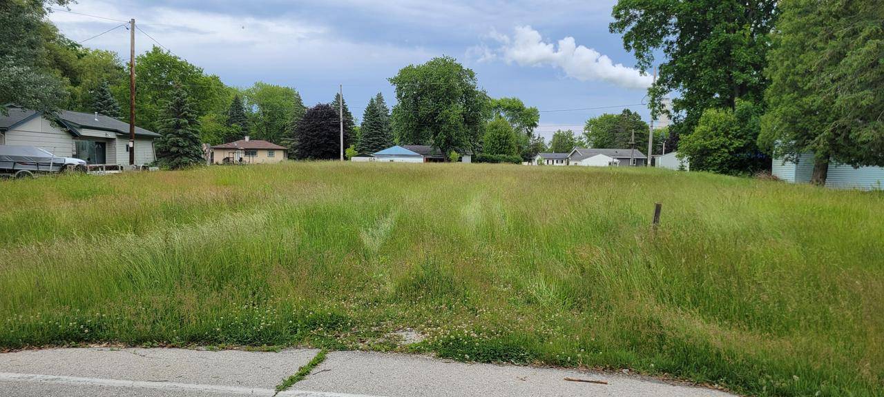 10568 S ALTON ROAD, Oak Creek, WI 53154