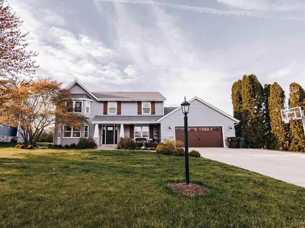 New Berlin, WI 53151,13160 W North LANE